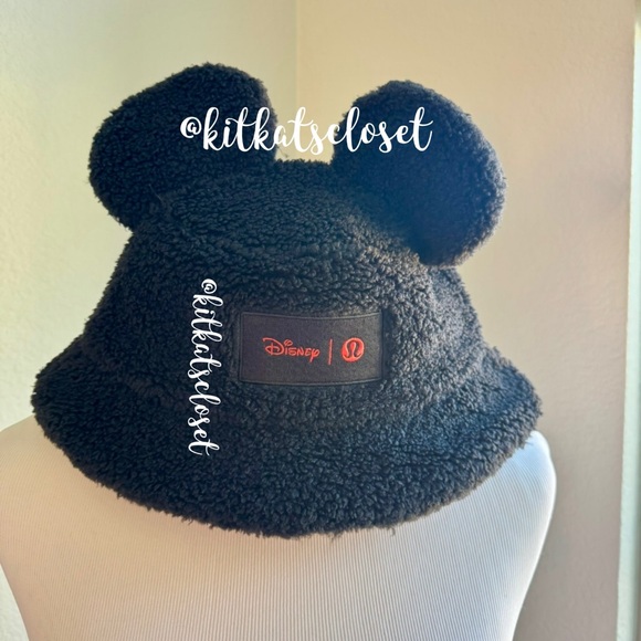 🆕 NWT lululemon x Disney SPECIAL EDITION - textured fleece bucket hat L/XL - Picture 1 of 8